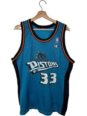 Vintage 90s Champion Detroit Pistons #33 Grant Hill Home Jersey men's size M